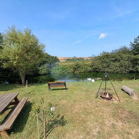 Le Lilas Au Bord De Riviere Holiday home Paluel