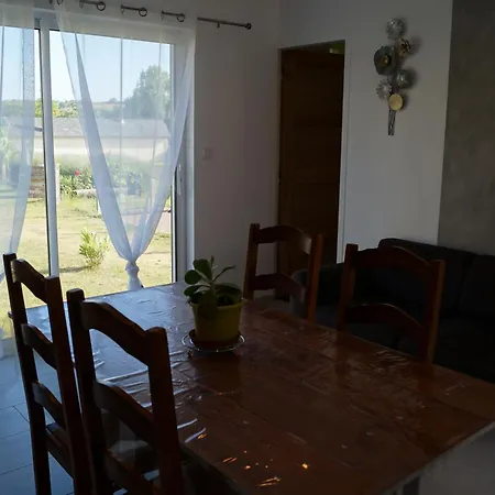 Holiday home Le Lilas Au Bord De Riviere