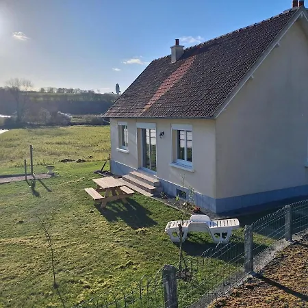 Le Lilas Au Bord De Riviere Holiday home