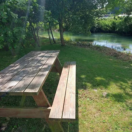 Le Lilas Au Bord De Riviere Holiday home