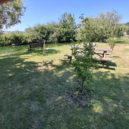 Le Lilas Au Bord De Riviere Holiday home *